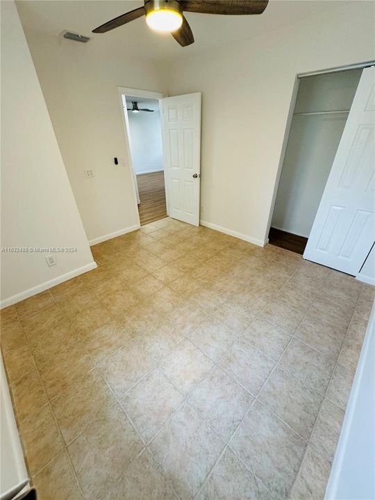 Recently Rented: $3,250 (3 beds, 2 baths, 725 Square Feet)