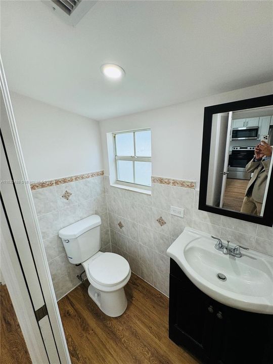 Recently Rented: $3,250 (3 beds, 2 baths, 725 Square Feet)