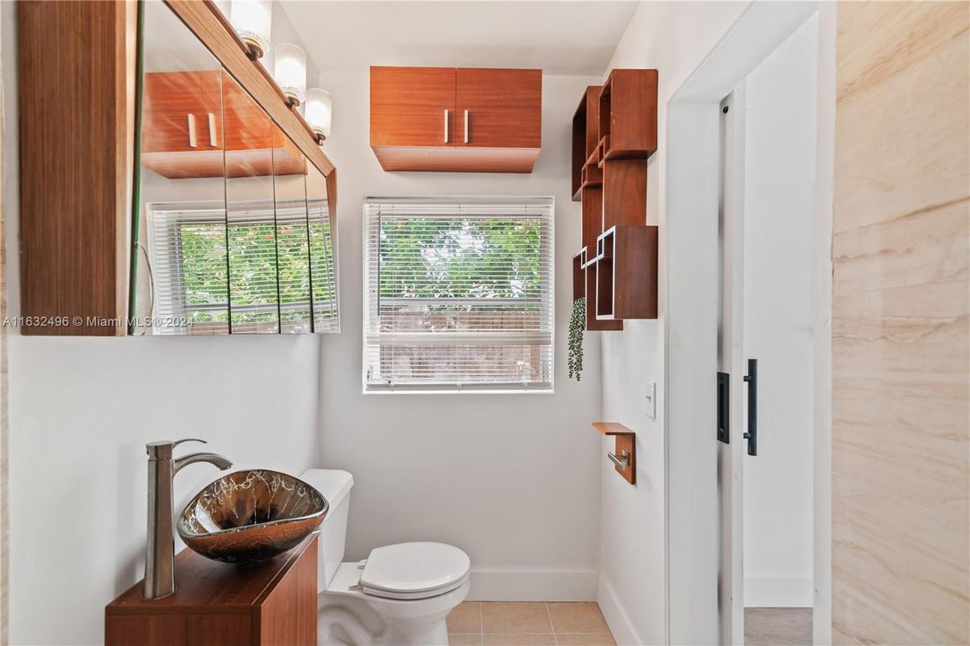 Recently Sold: $520,000 (4 beds, 3 baths, 1690 Square Feet)