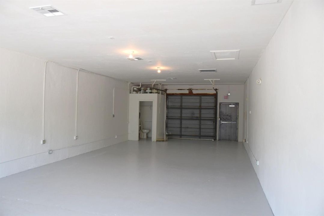 212 Hibiscus St