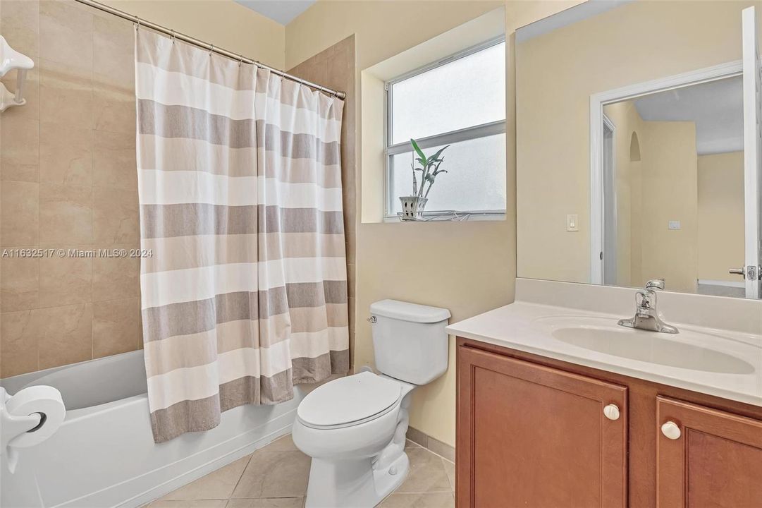 For Sale: $459,500 (4 beds, 2 baths, 1670 Square Feet)