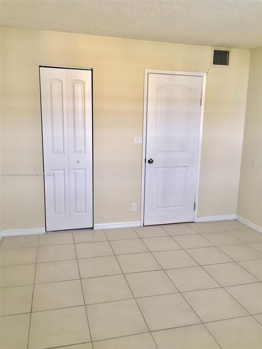 For Rent: $1,950 (1 beds, 1 baths, 605 Square Feet)