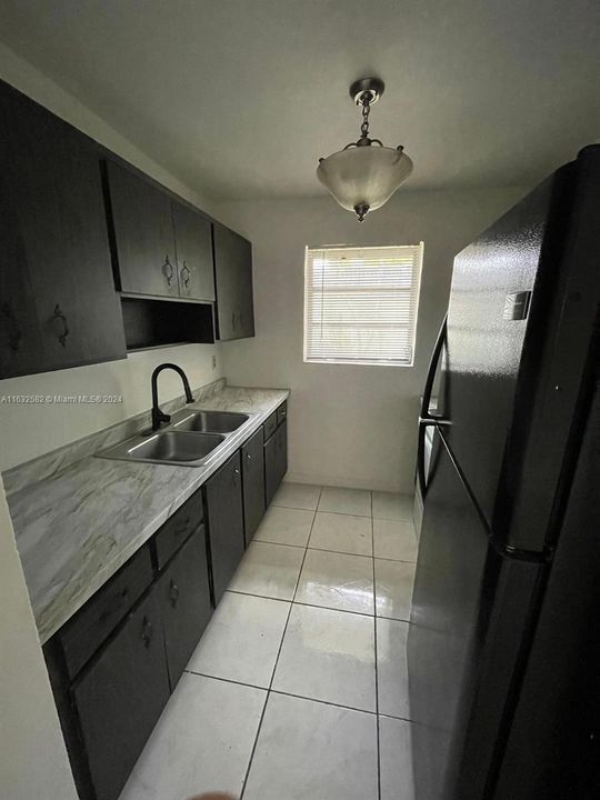 Recently Rented: $1,600 (1 beds, 1 baths, 6066 Square Feet)