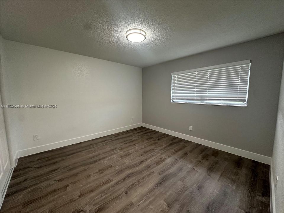 Recently Rented: $1,595 (1 beds, 1 baths, 0 Square Feet)