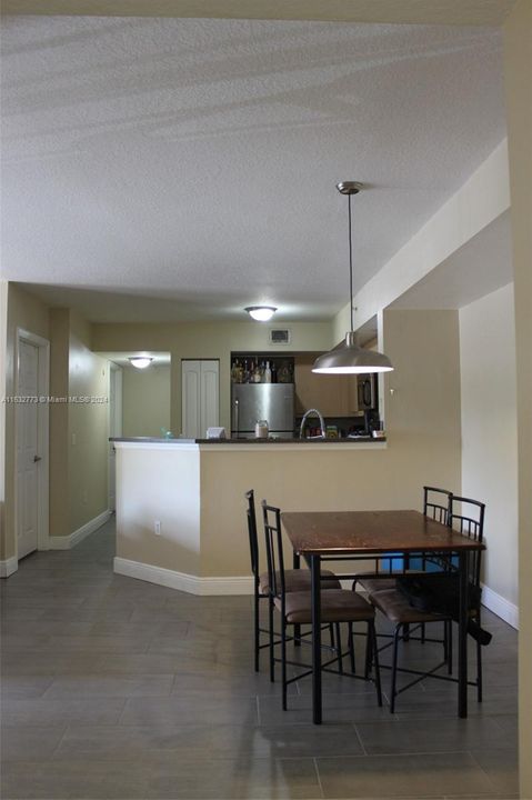 For Rent: $2,300 (3 beds, 2 baths, 1300 Square Feet)