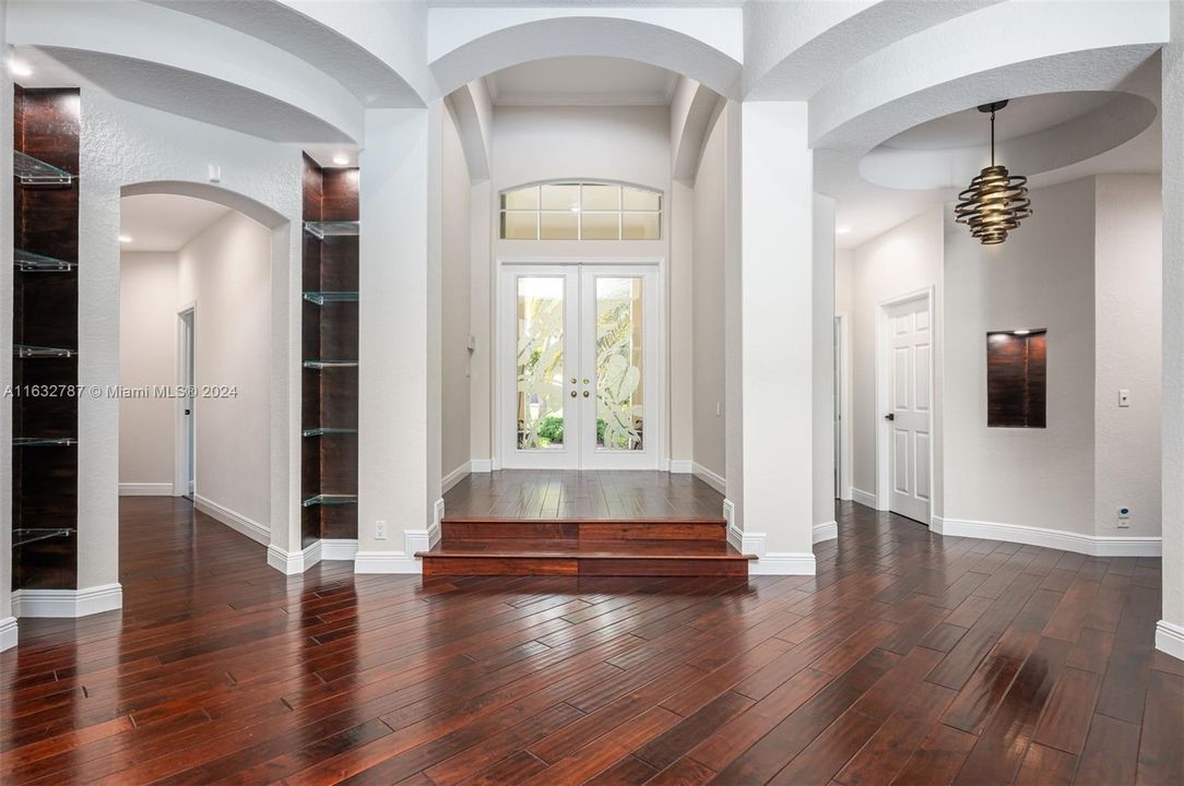 Formal entry way