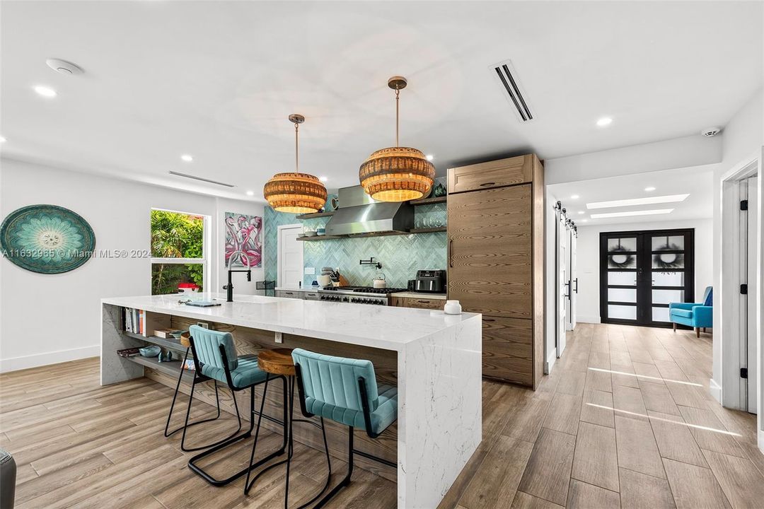 Active With Contract: $1,625,000 (4 beds, 3 baths, 2630 Square Feet)