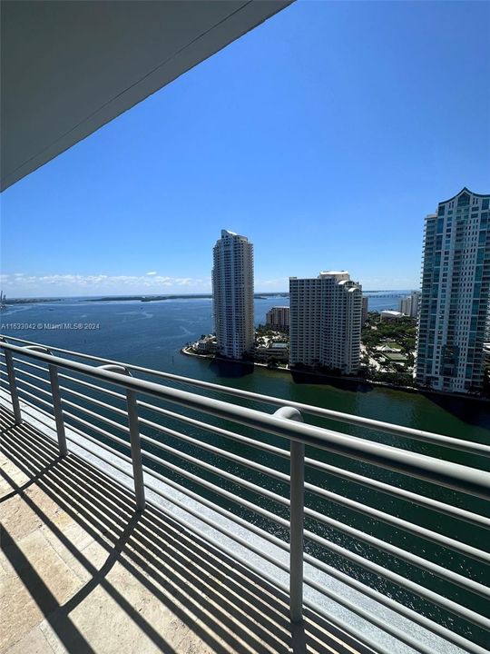 Недавно арендовано: $3,000 (1 спален, 1 ванн, 868 Квадратных фут)