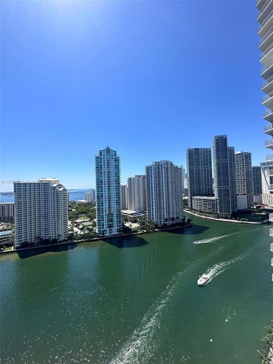 Недавно арендовано: $3,000 (1 спален, 1 ванн, 868 Квадратных фут)