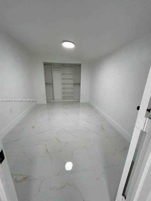 Activo con contrato: $285,000 (4 camas, 2 baños, 1495 Pies cuadrados)