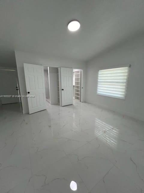 Activo con contrato: $285,000 (4 camas, 2 baños, 1495 Pies cuadrados)