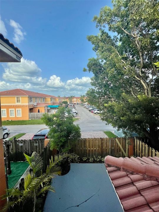 Recently Rented: $2,600 (3 beds, 2 baths, 1540 Square Feet)