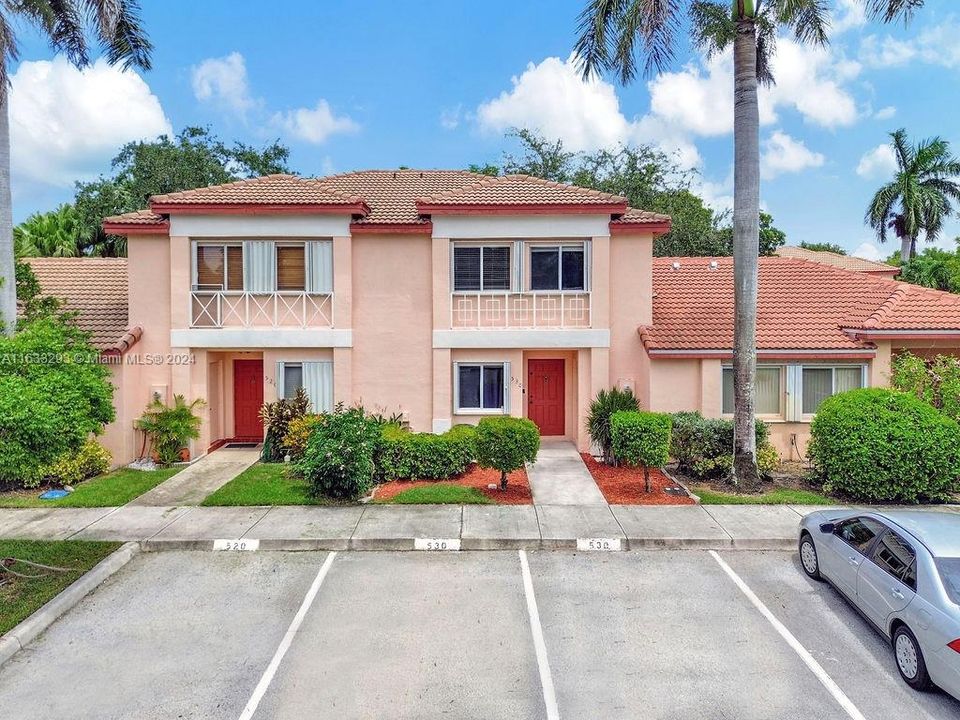 Recently Sold: $445,000 (3 beds, 2 baths, 1361 Square Feet)