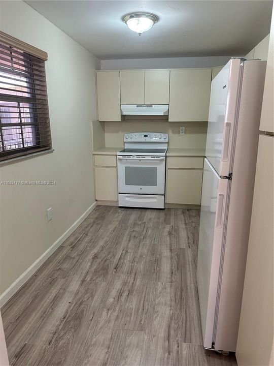 Recently Rented: $2,300 (2 beds, 2 baths, 852 Square Feet)