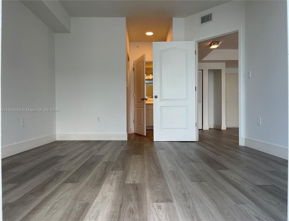 Recently Rented: $2,250 (1 beds, 1 baths, 685 Square Feet)