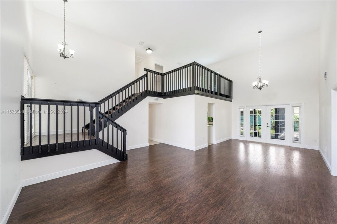 Living room/Dining room/Loft