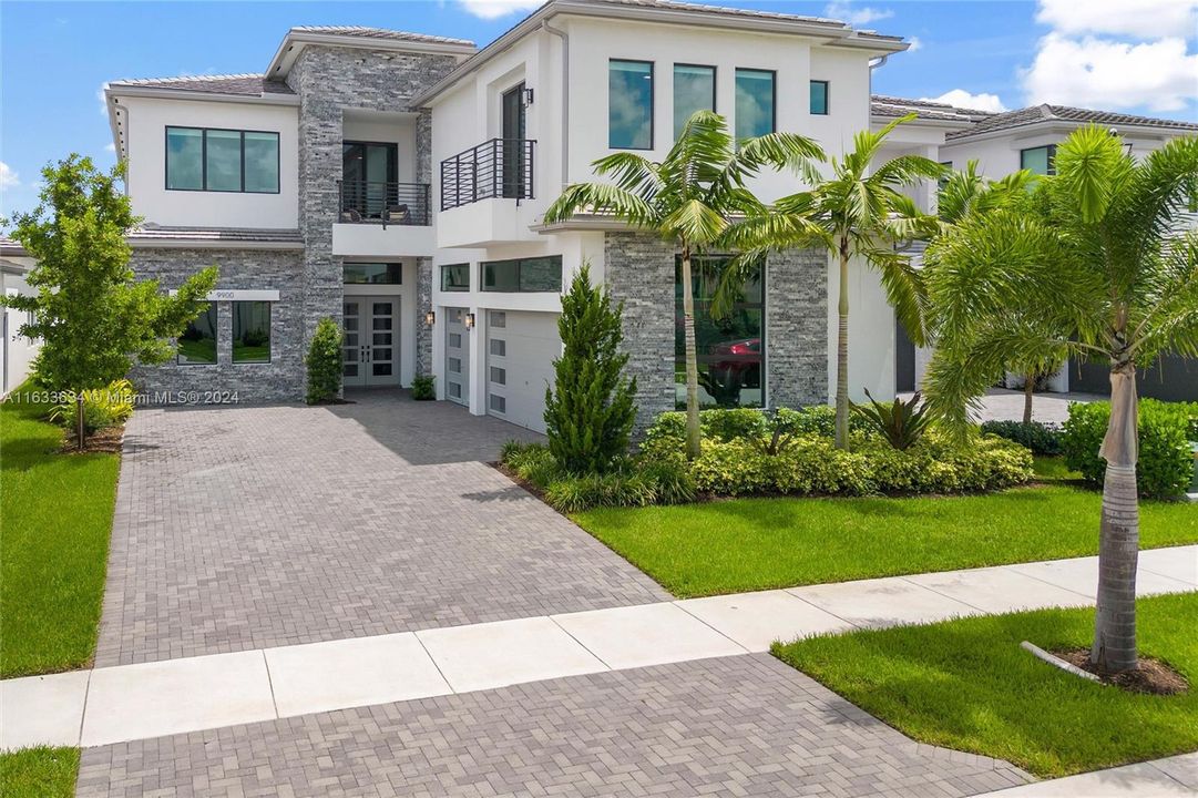 For Sale: $3,999,995 (6 beds, 7 baths, 5792 Square Feet)