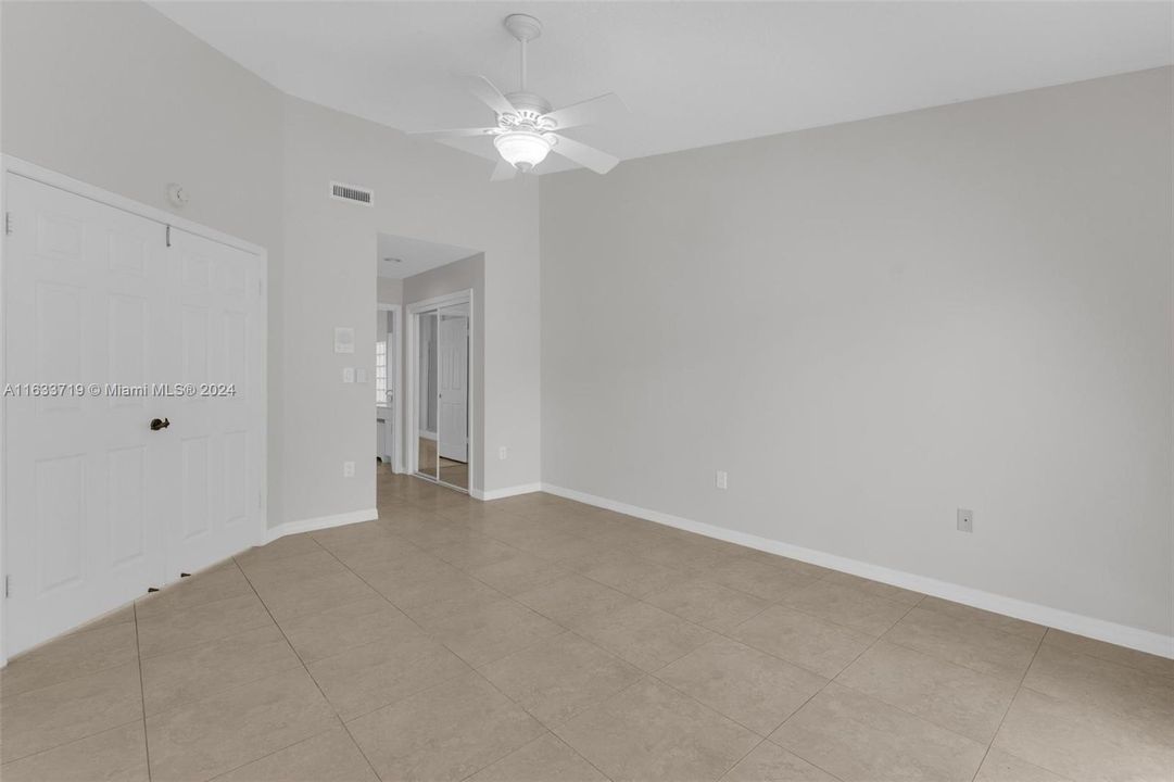 Active With Contract: $4,800 (3 beds, 2 baths, 1905 Square Feet)