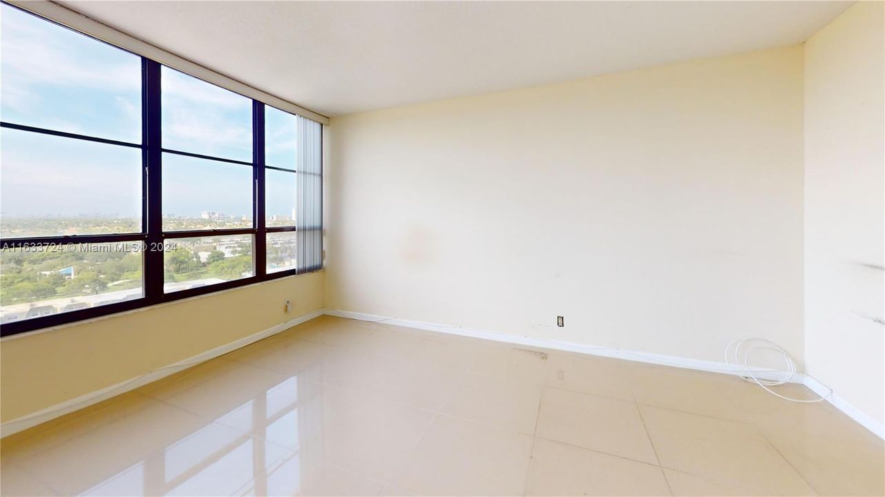 For Sale: $345,000 (2 beds, 2 baths, 1400 Square Feet)