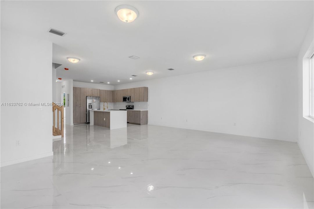 Activo con contrato: $589,990 (5 camas, 3 baños, 0 Pies cuadrados)