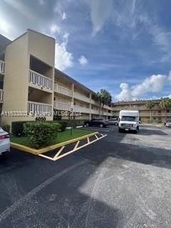 Active With Contract: $110,000 (1 beds, 1 baths, 660 Square Feet)