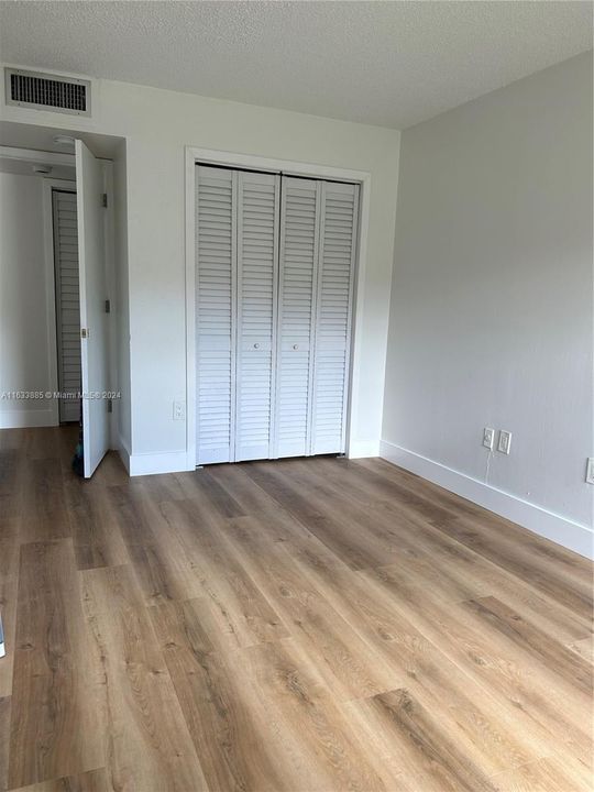 For Rent: $1,800 (1 beds, 1 baths, 650 Square Feet)