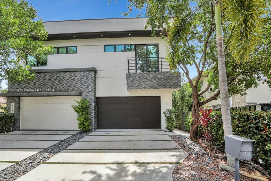 Active With Contract: $1,250,000 (4 beds, 3 baths, 2738 Square Feet)