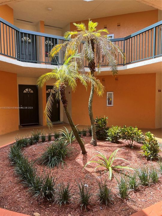 最近租的: $2,300 (2 贝兹, 2 浴室, 982 平方英尺)