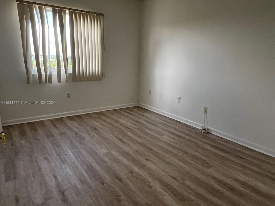 Recently Rented: $2,300 (1 beds, 1 baths, 630 Square Feet)