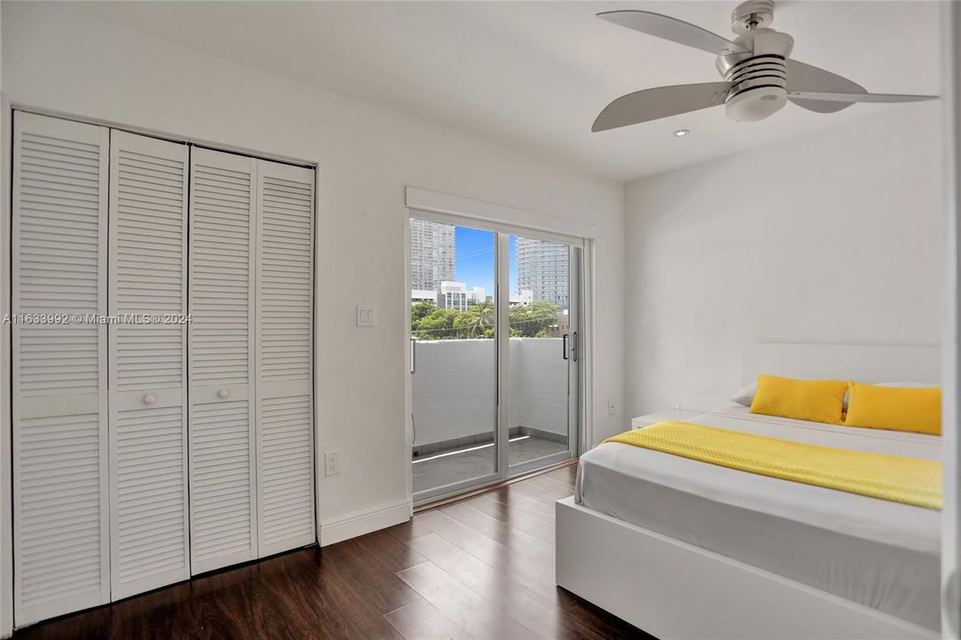 Active With Contract: $475,000 (2 beds, 1 baths, 1020 Square Feet)