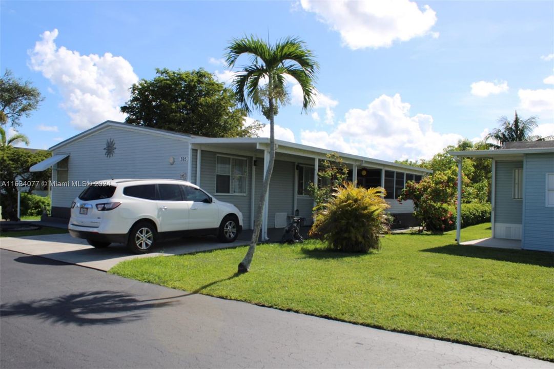 Active With Contract: $260,000 (4 beds, 2 baths, 1430 Square Feet)