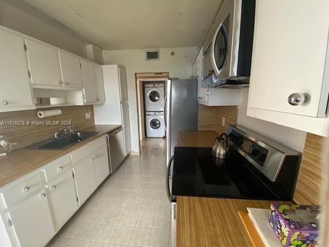 For Sale: $199,800 (2 beds, 2 baths, 1344 Square Feet)