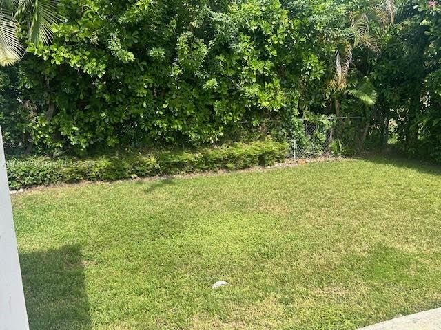 Recently Rented: $3,950 (2 beds, 1 baths, 1285 Square Feet)