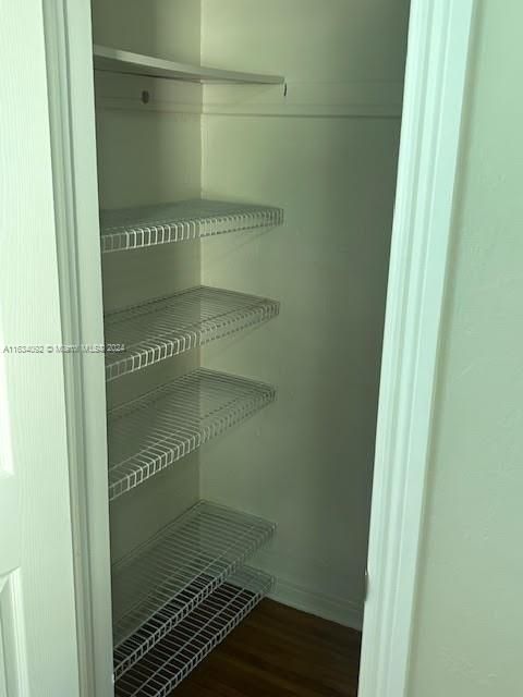 Recently Rented: $3,950 (2 beds, 1 baths, 1285 Square Feet)