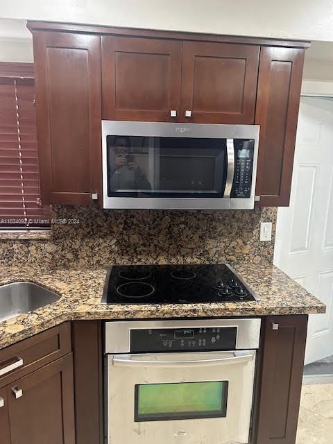 Recently Rented: $3,950 (2 beds, 1 baths, 1285 Square Feet)