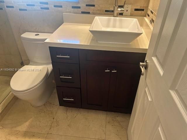 Recently Rented: $3,950 (2 beds, 1 baths, 1285 Square Feet)