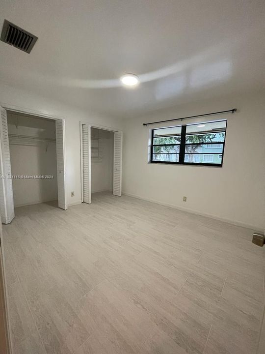 Active With Contract: $2,100 (2 beds, 2 baths, 2439 Square Feet)