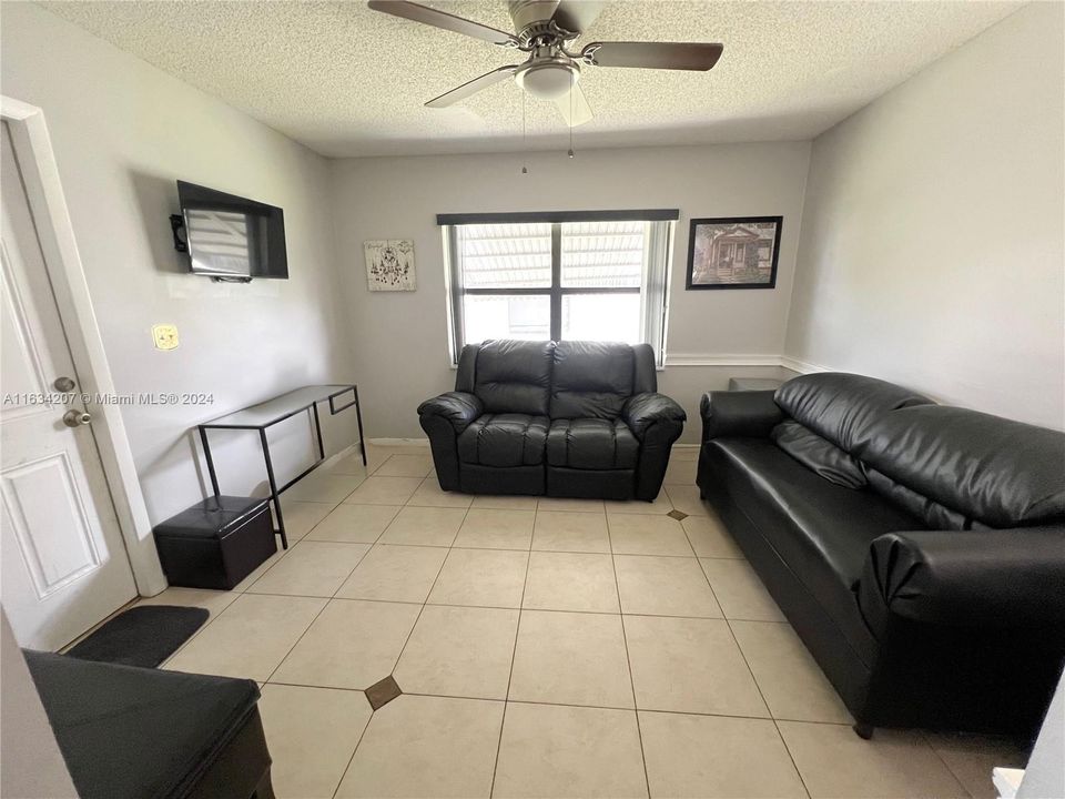 For Sale: $490,900 (3 beds, 2 baths, 1530 Square Feet)