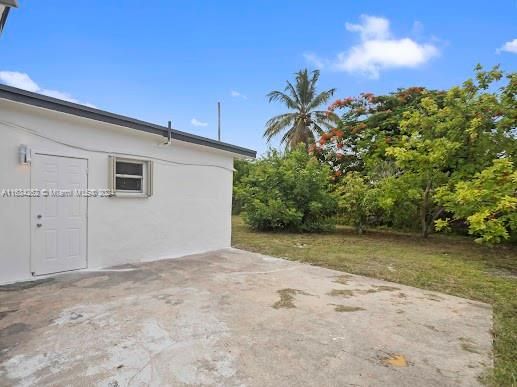 For Sale: $470,000 (4 beds, 2 baths, 1380 Square Feet)