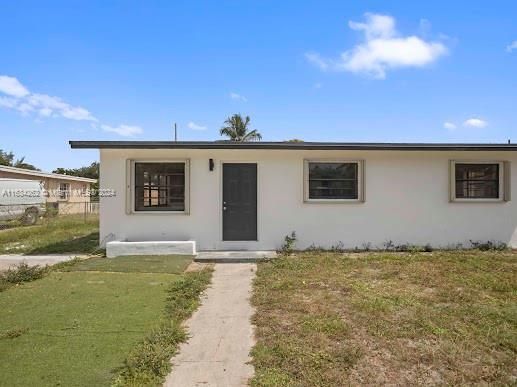 For Sale: $470,000 (4 beds, 2 baths, 1380 Square Feet)