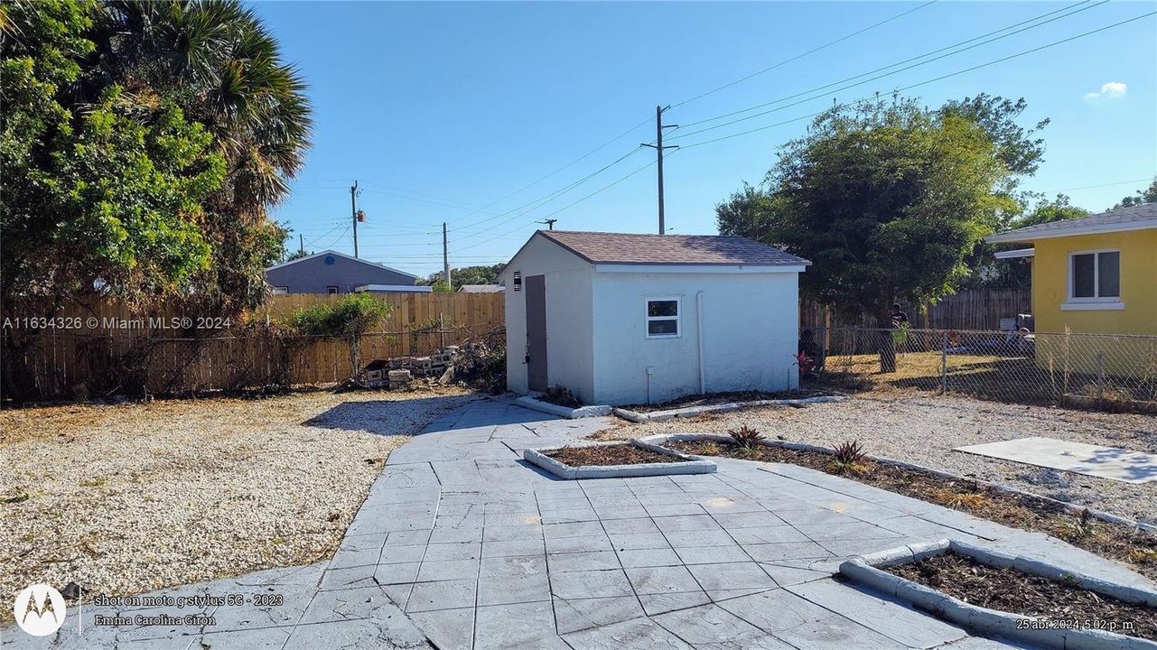 Studio and Yard