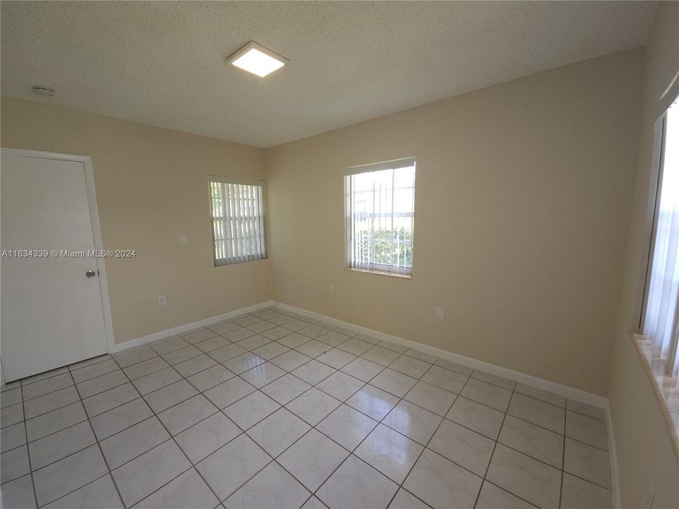 For Rent: $2,250 (2 beds, 2 baths, 1545 Square Feet)