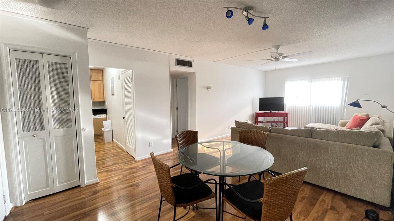 For Rent: $1,790 (1 beds, 1 baths, 647 Square Feet)