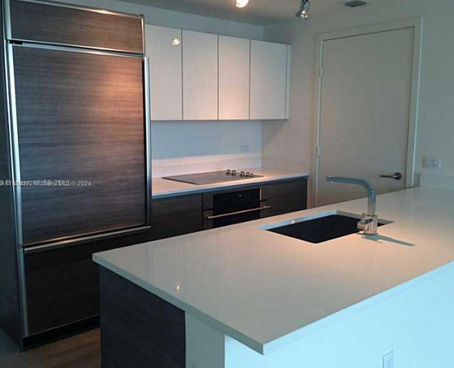 For Rent: $3,450 (1 beds, 1 baths, 769 Square Feet)