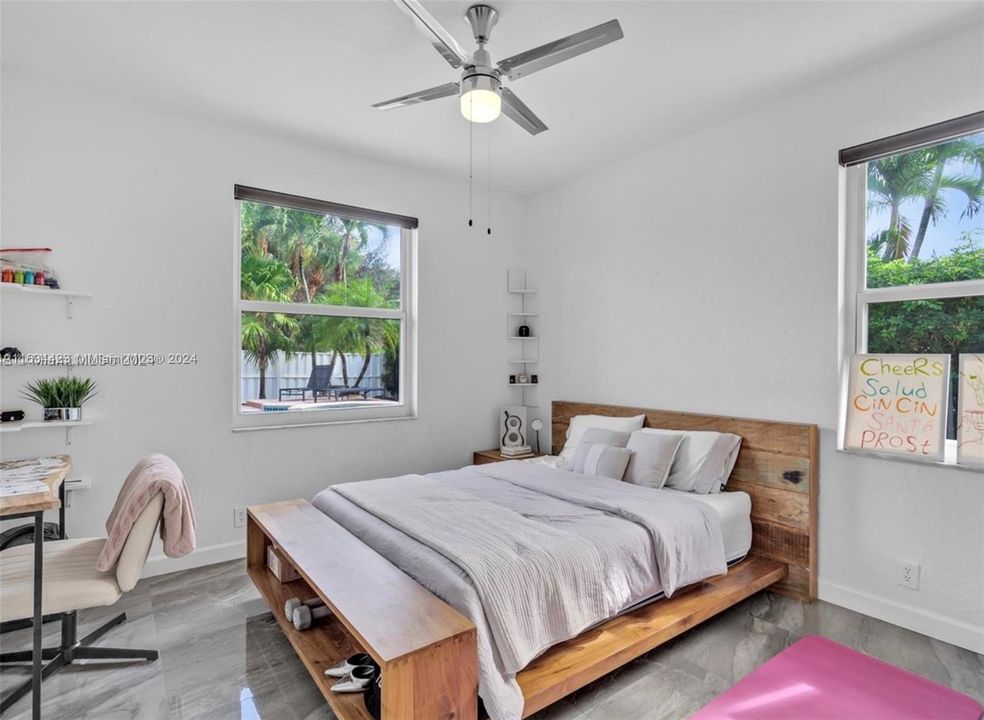 最近租的: $7,299 (4 贝兹, 2 浴室, 2691 平方英尺)