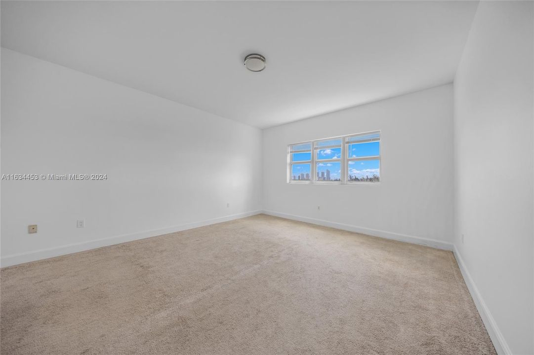 Recently Rented: $3,000 (2 beds, 2 baths, 1603 Square Feet)