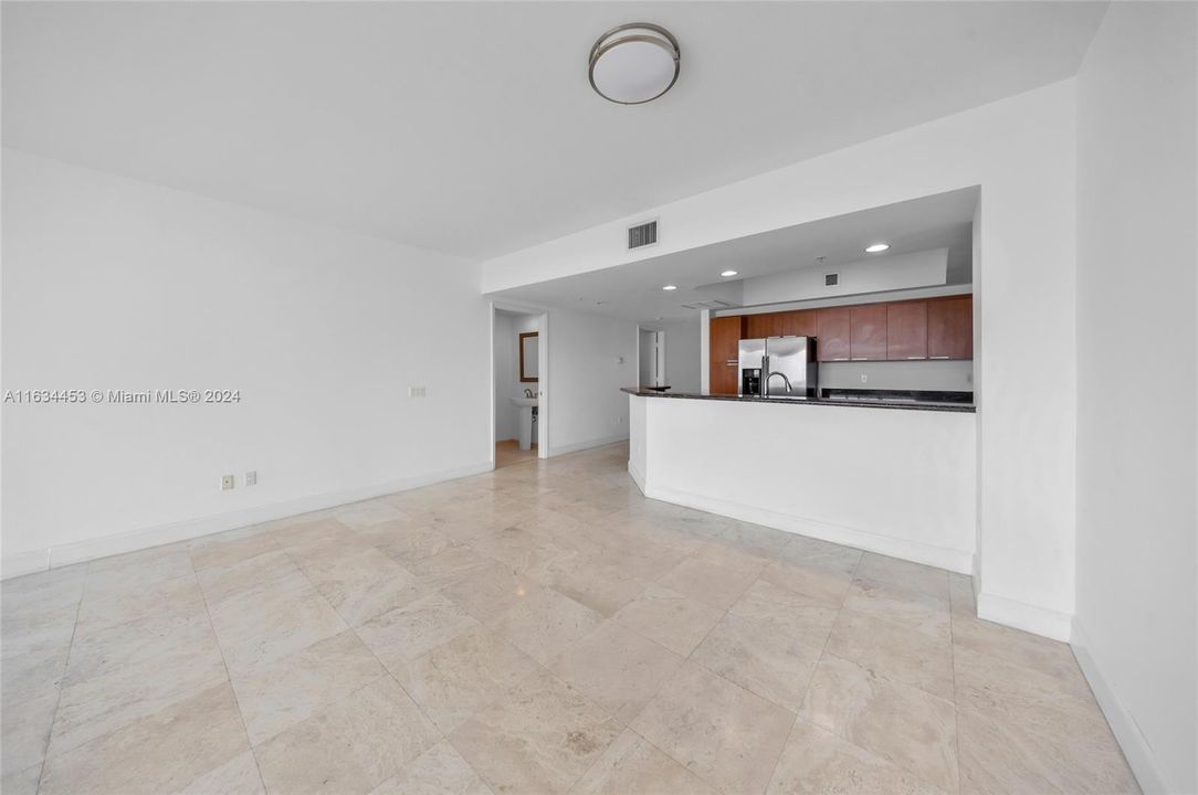 Recently Rented: $3,000 (2 beds, 2 baths, 1603 Square Feet)