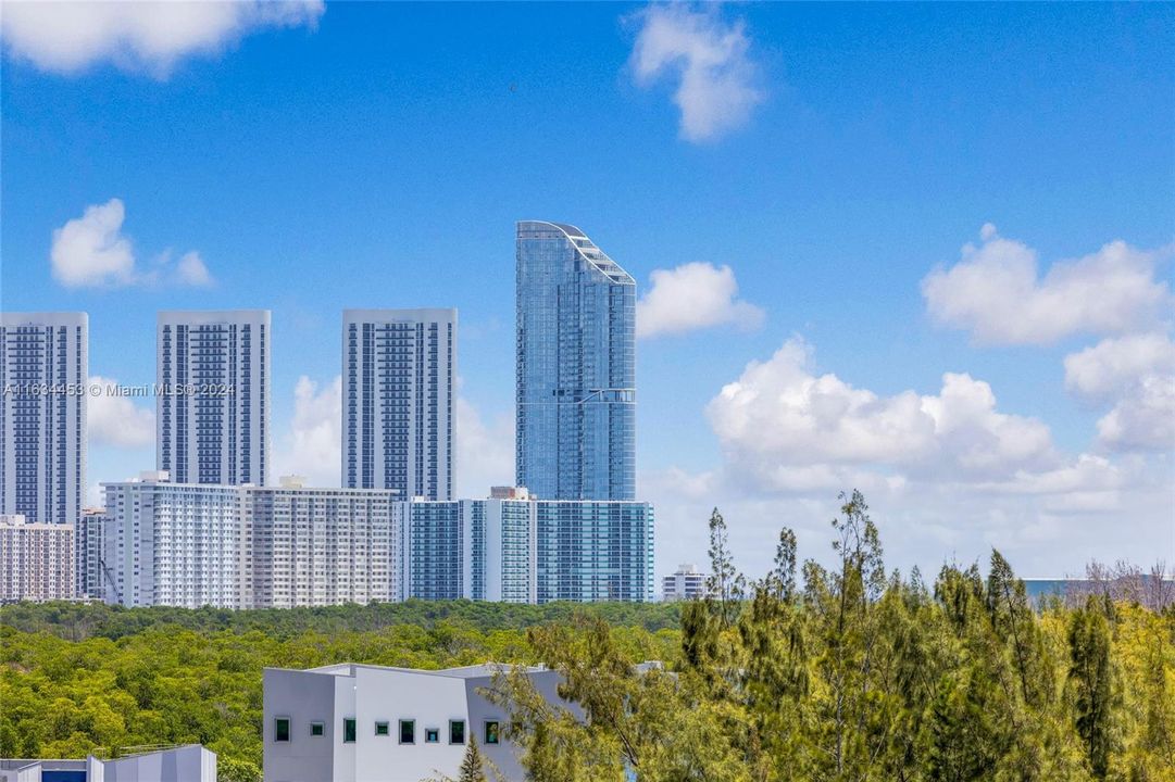 Recently Rented: $3,000 (2 beds, 2 baths, 1603 Square Feet)