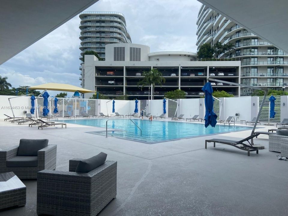 Recently Rented: $3,000 (2 beds, 2 baths, 1603 Square Feet)