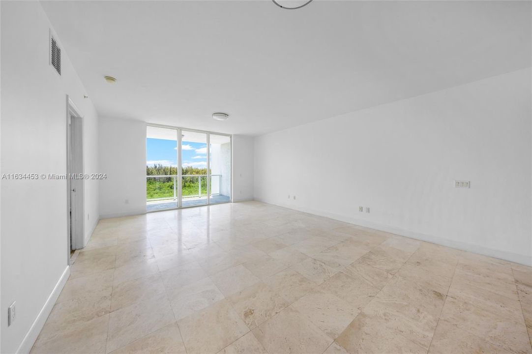 Recently Rented: $3,000 (2 beds, 2 baths, 1603 Square Feet)